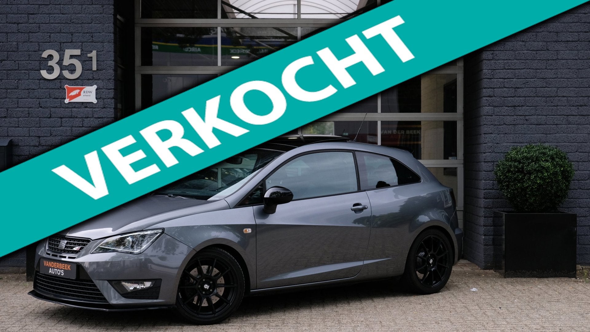 Seat Ibiza SC 1.8 TSI Cupra 192PK Carplay|Pano|Downpipe|Spar, Auto's, Voorwielaandrijving, 1160 kg, Gebruikt, 4 stoelen