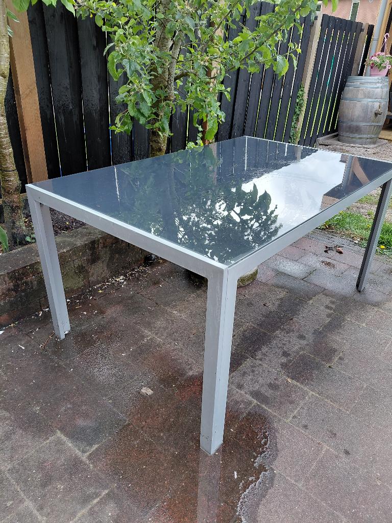Tuinset: tafel met 4 stoelen, Ophalen, 4 zitplaatsen, Gebruikt, Aluminium