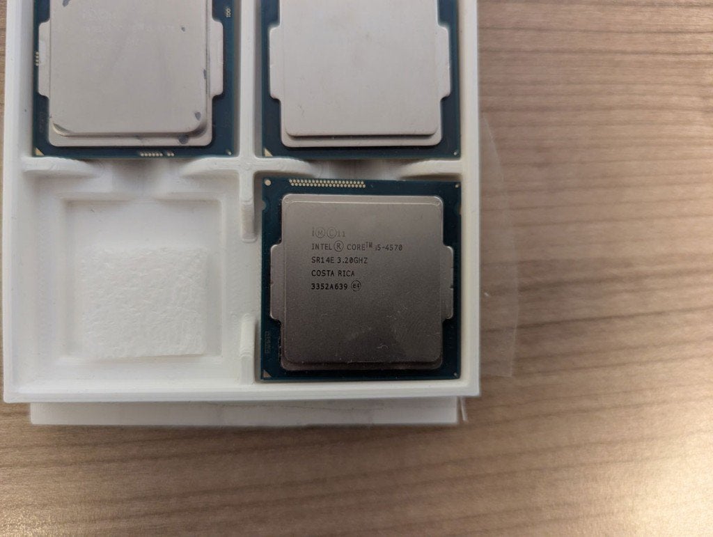 diverse processoren intel gen 4 en gen 6, Computers en Software, Info@intel.com, Intel, High Tech Campus 83, 5656 AG Eindhoven