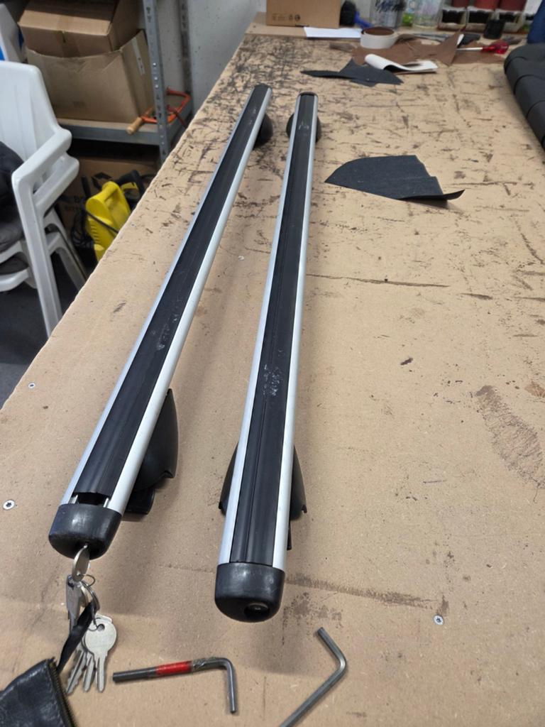 Universele Dakdragers - Aluminium met slot, Ophalen of Verzenden, Gebruikt