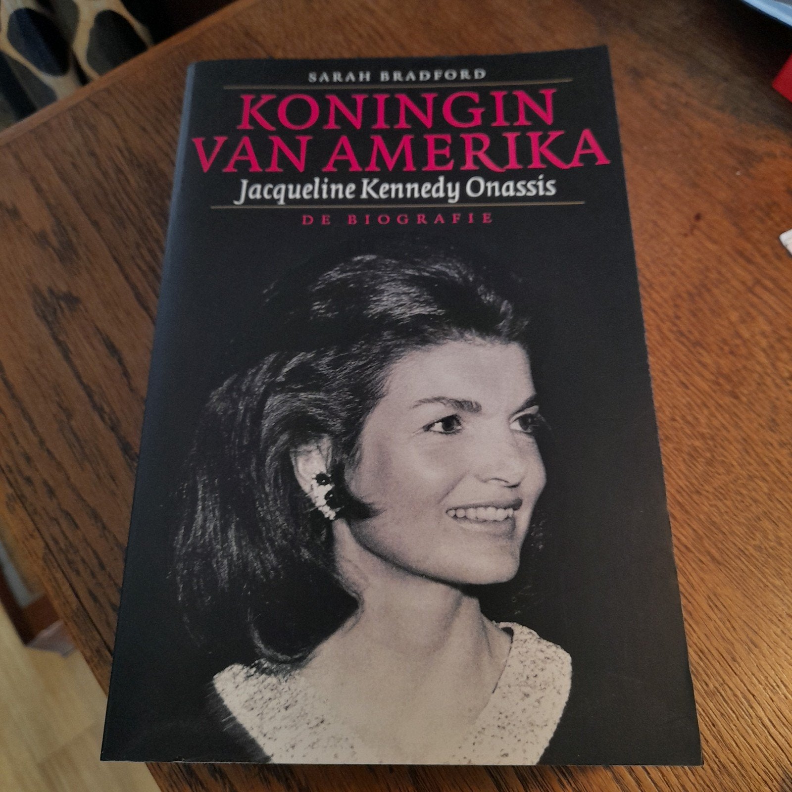 Sarah Bradford - Koningin van Amerika, Ophalen of Verzenden, Nieuw, Sarah Bradford, Politiek