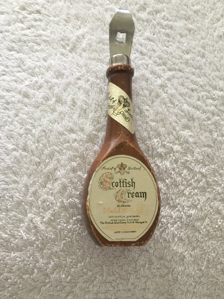 vintage houten flesopener blikopener label SCOTTISH CREAM, Overige typen, Hout, Ophalen of Verzenden, Zo goed als nieuw