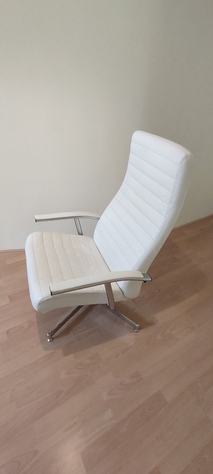 Wit leren Cuba relaxfauteuil Hulshoff Design, Huis en Inrichting, Ophalen, Gebruikt, Minder dan 75 cm, Tijdloos