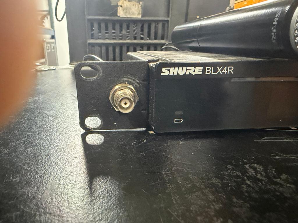 Shure BLX4R Draadloos Microfoonsysteem, Ophalen of Verzenden, Zo goed als nieuw, Zangmicrofoon, Draadloos