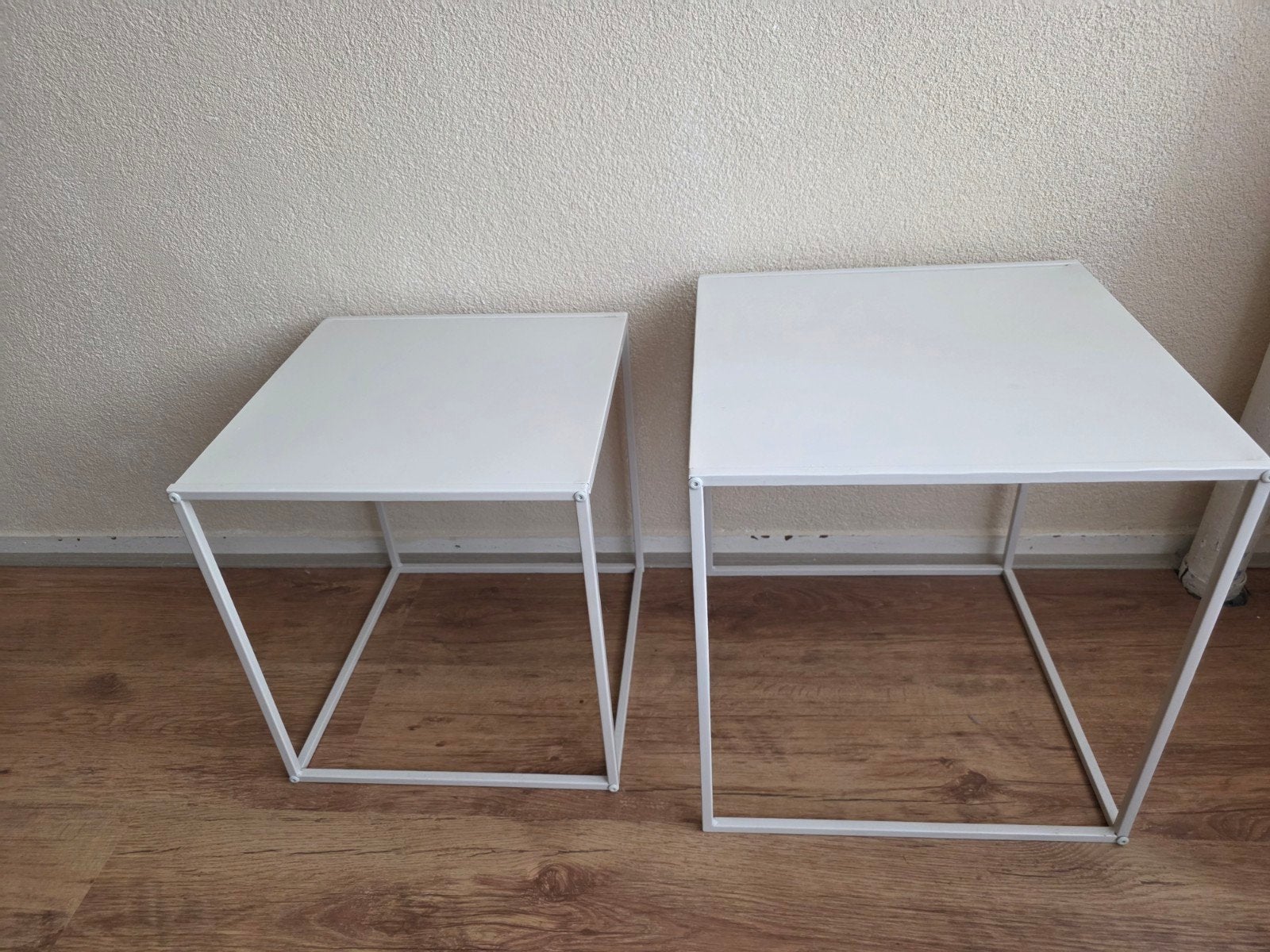Kleine salontafel/bijzettafel action, 45 tot 60 cm, Minder dan 55 cm, Rond, Ophalen of Verzenden