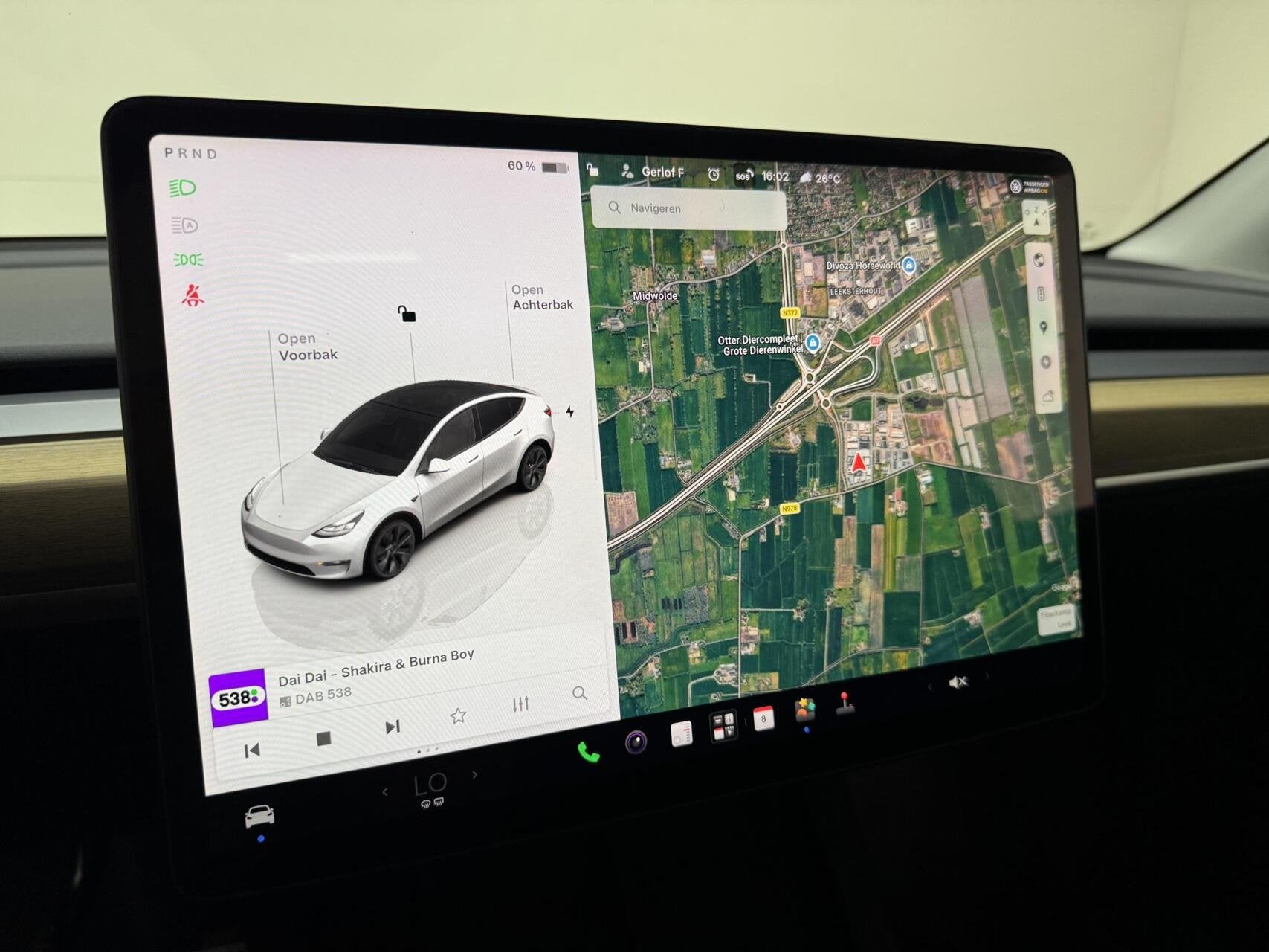 Foto 36 van Tesla Model Y RWD 58 kWh 92% SOH Black Edition Trekhaak FSD