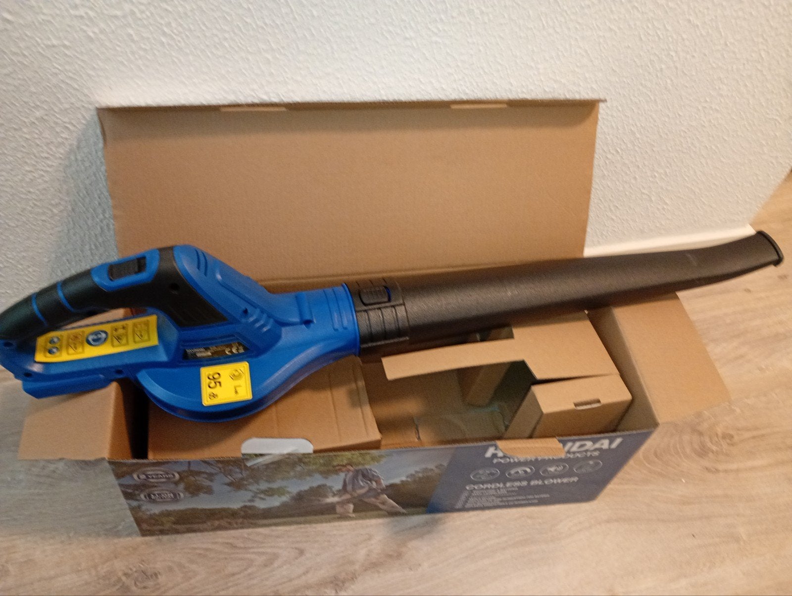 Hyundai Accu Bladblazer . Nieuw in doos. excl accu, Ophalen of Verzenden, Nieuw, Accu, Hyundai