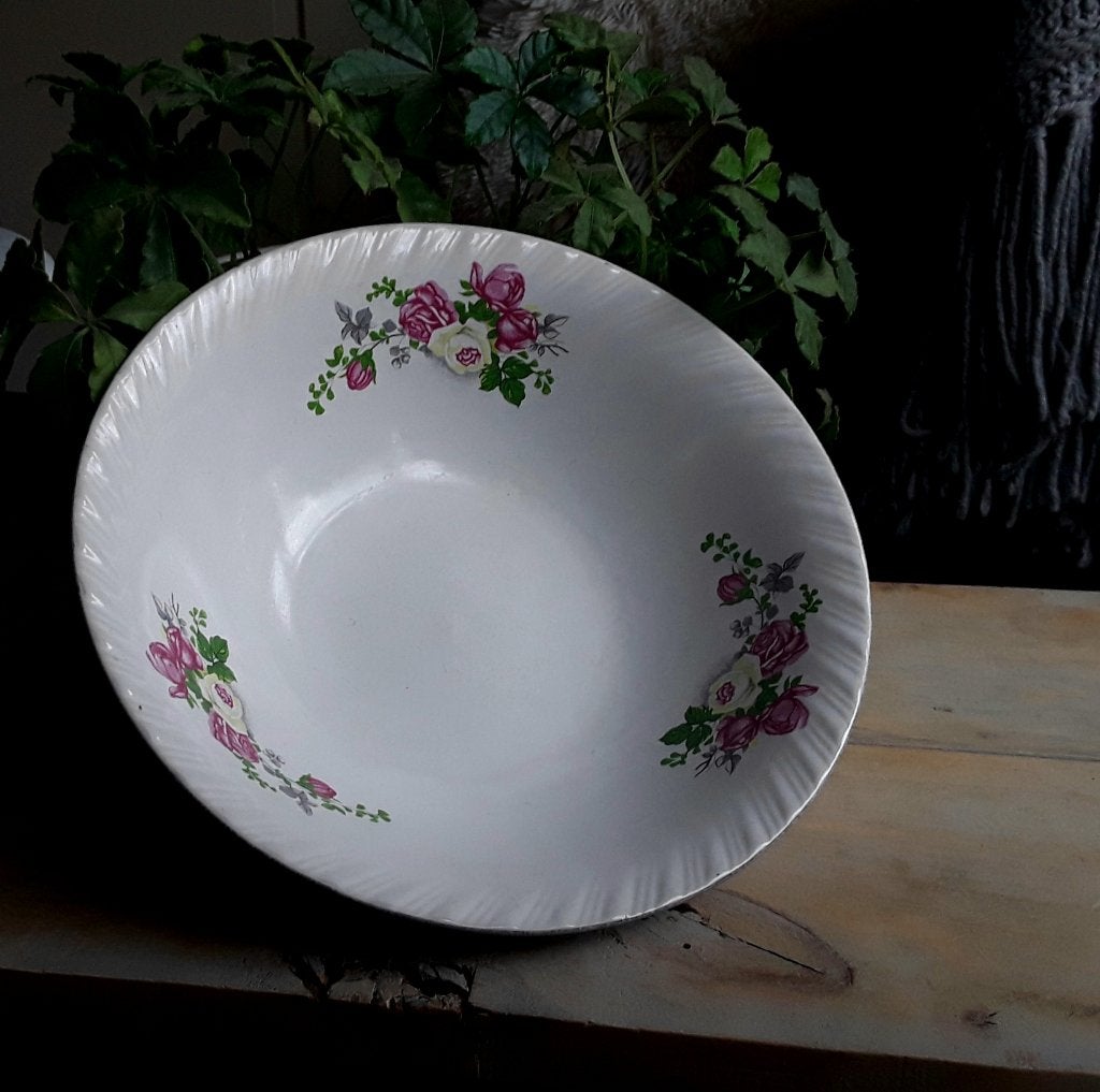 Lief schaaltje met rozen, roos, bloemen, Gebruikt, Keramiek, Ophalen of Verzenden, Schaal of Schalen