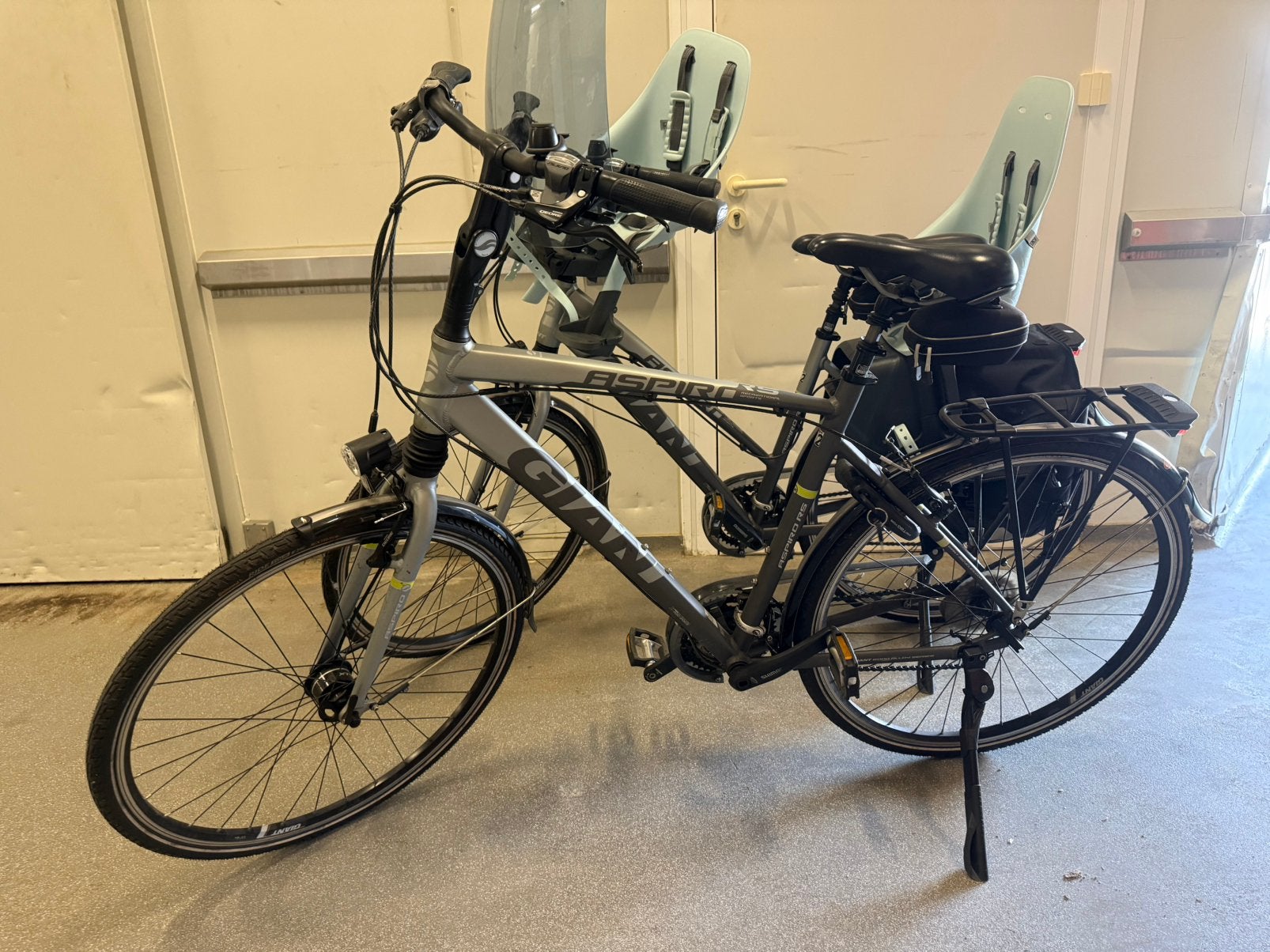 Giant Aspiro RS heren en dames fiets ( goed onderhouden! ), Ophalen, 2 zitjes, Buggydrager, Giant