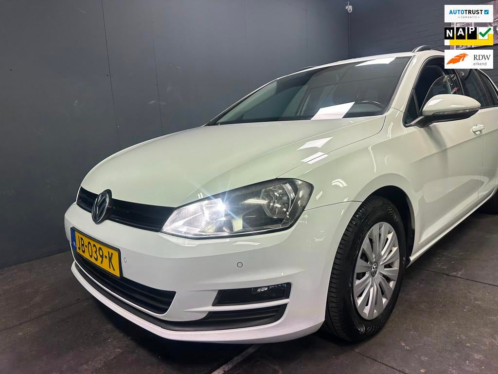 Volkswagen Golf Variant 1.6 TDI DSG CARPLAY NL 1EIGENAAR DEA, Gebruikt, Euro 6, 4 cilinders, 700 kg