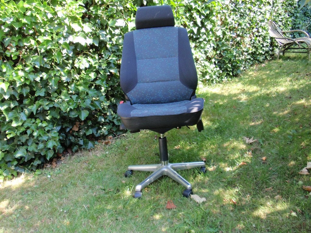 Bureaustoelen links en rechts, Peugeot 106., Ophalen