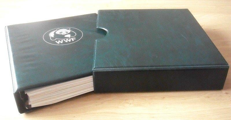 WWF, het grote WWF album met Bedreigde Dieren (17 foto's), Postzegels en Munten, Verzenden, Postfris, Dier of Natuur