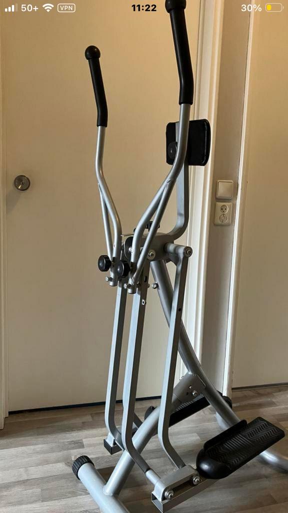 Compacte crosstrainer voor blessurevrij bewegen, Ophalen, Zo goed als nieuw, Armen, Crosstrainer