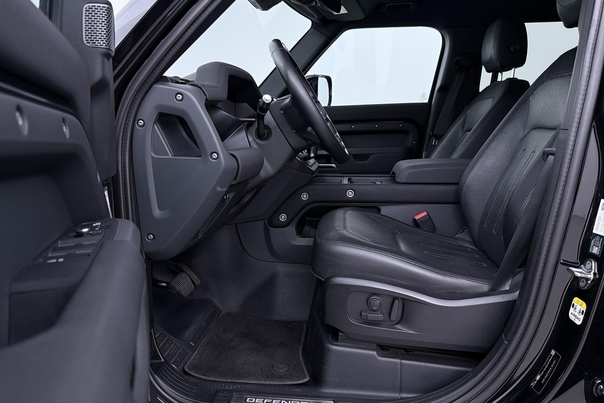 Land Rover Defender 110 2.0 P400e 110 HSE | Luchtvering | Tr, Auto's, Land Rover, Automaat, 404 pk, Gebruikt, 4 cilinders