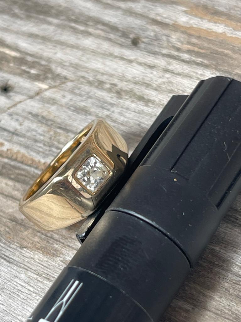 14 Karaat Gouden Pinkring met Witte Saffier, Sieraden, Tassen en Uiterlijk, Ringen, Zo goed als nieuw, Dame of Heer, 17 tot 18