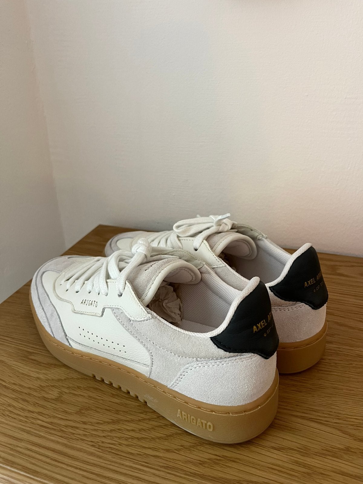 3 paar sneakers dames 39 Jimmy Choo/Axel Arigato/Adidas, Kleding | Dames, Beige, Ophalen of Verzenden, Sneakers of Gympen, Zo goed als nieuw