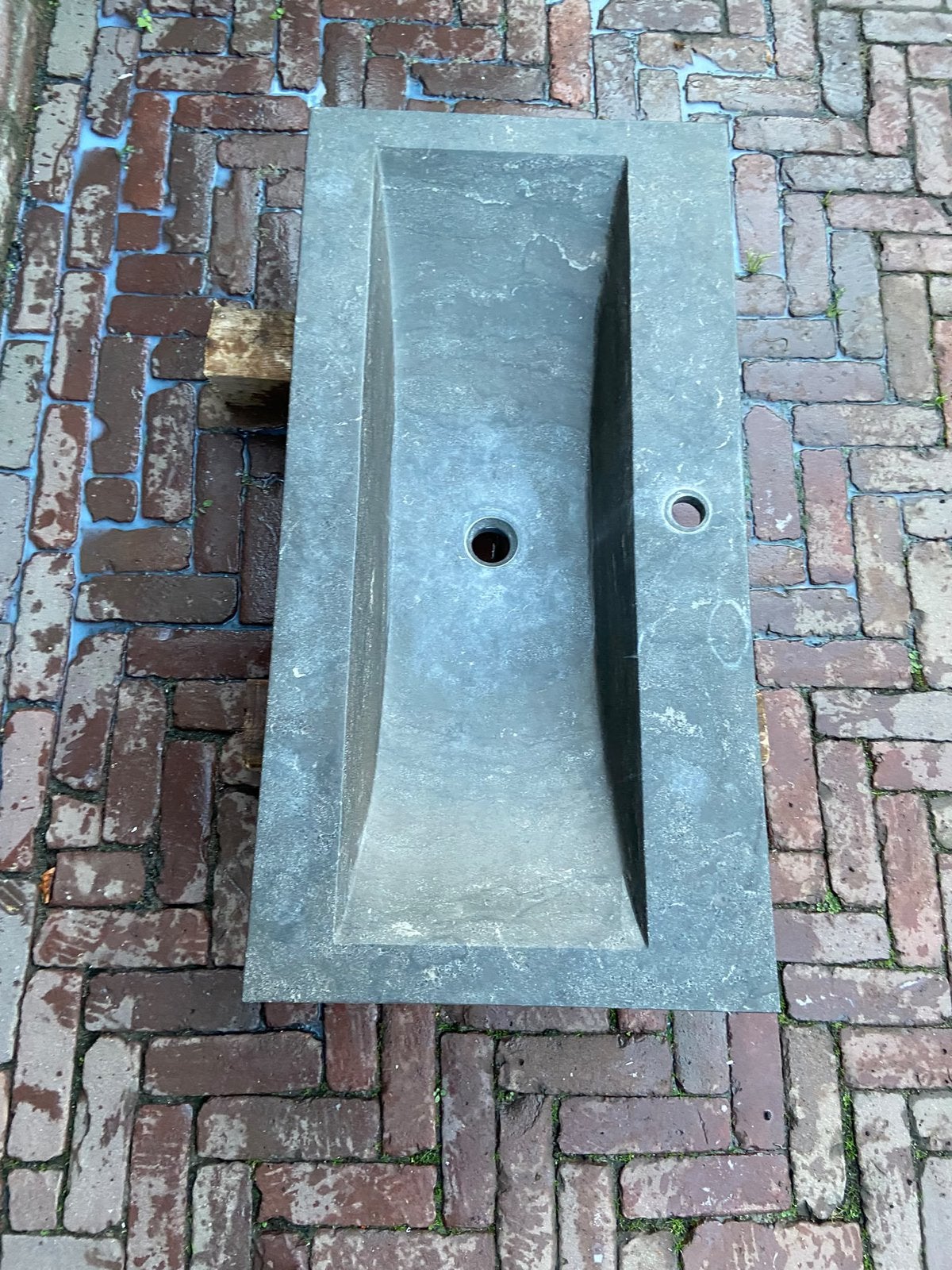 Hardstenen wastafel, Huis en Inrichting, Gebruikt, Minder dan 100 cm, Wasbak of Wastafel, 25 tot 50 cm