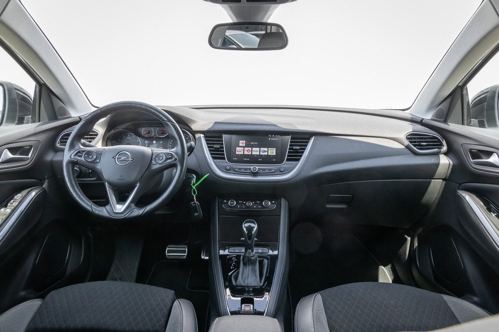 Opel Grandland X 1.2 Turbo 120 jaar edition Trekhaak | Stoel, Auto's, Opel, Gebruikt, Euro 6, 1199 cc, Automatische klimaatregeling