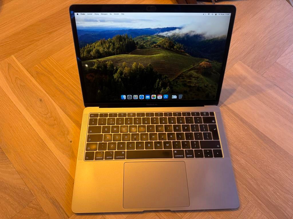 MacBook Air 1.6 GHz dual core Intel i5 8GB geheugen, Computers en Software, Apple Macbooks, Ophalen, Qwerty, 8 GB, 13 inch