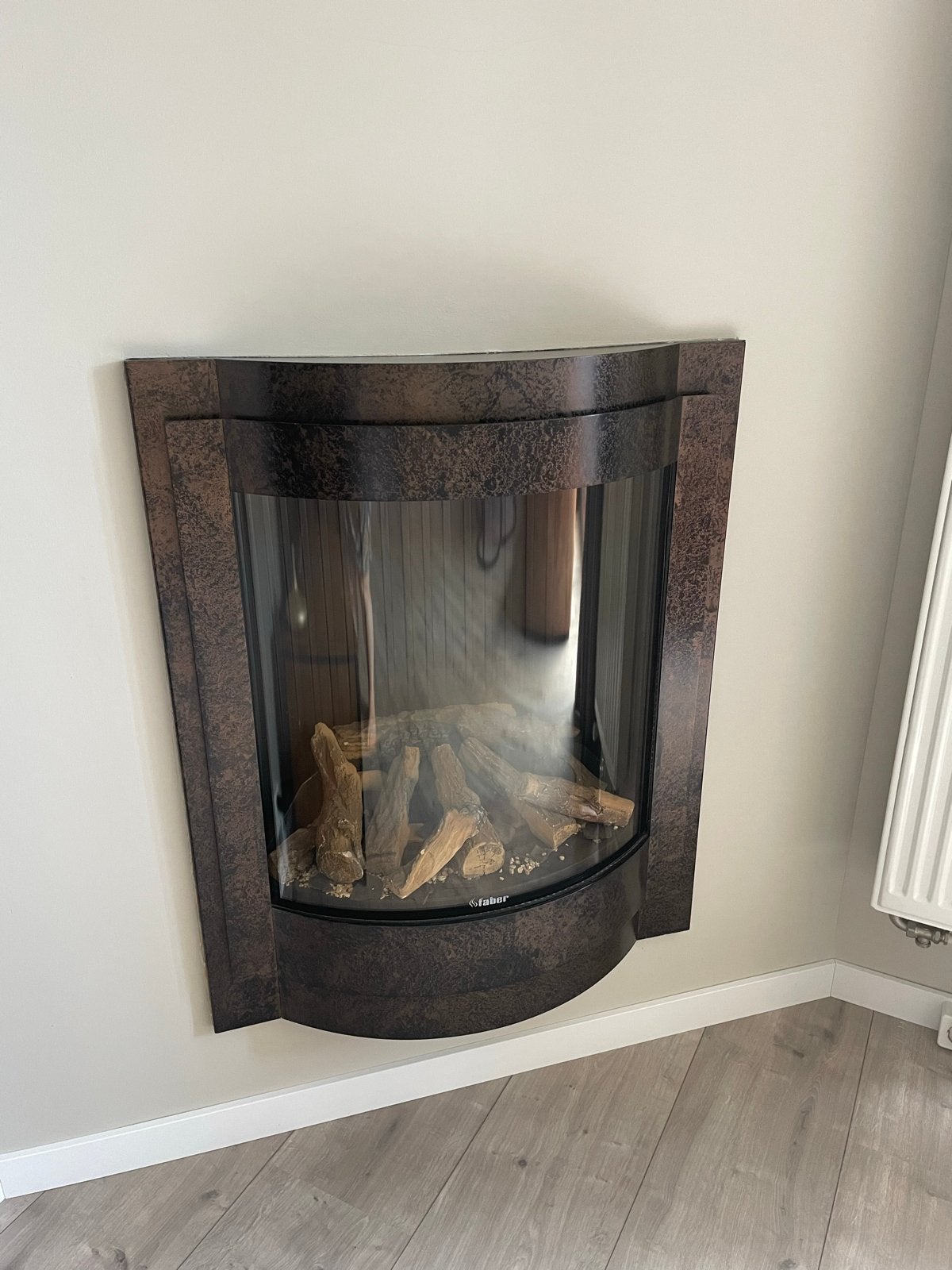 Faber Gashaard - Hangend model met houtblokken, Ophalen, Zo goed als nieuw, Hangende haard, Gashaard