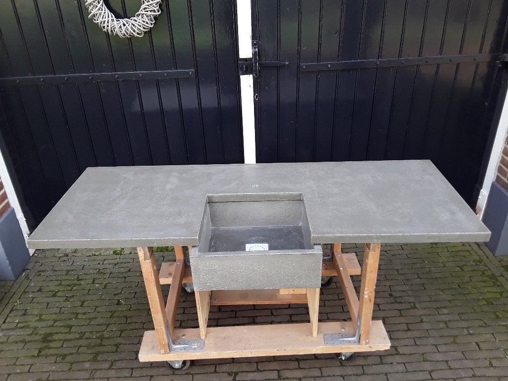 Nieuw Beton aanrecht 175 x 62 cm Geïmpregneerd Buitenkeuken, Huis en Inrichting, Keuken | Keukenelementen, Ophalen, 150 tot 200 cm