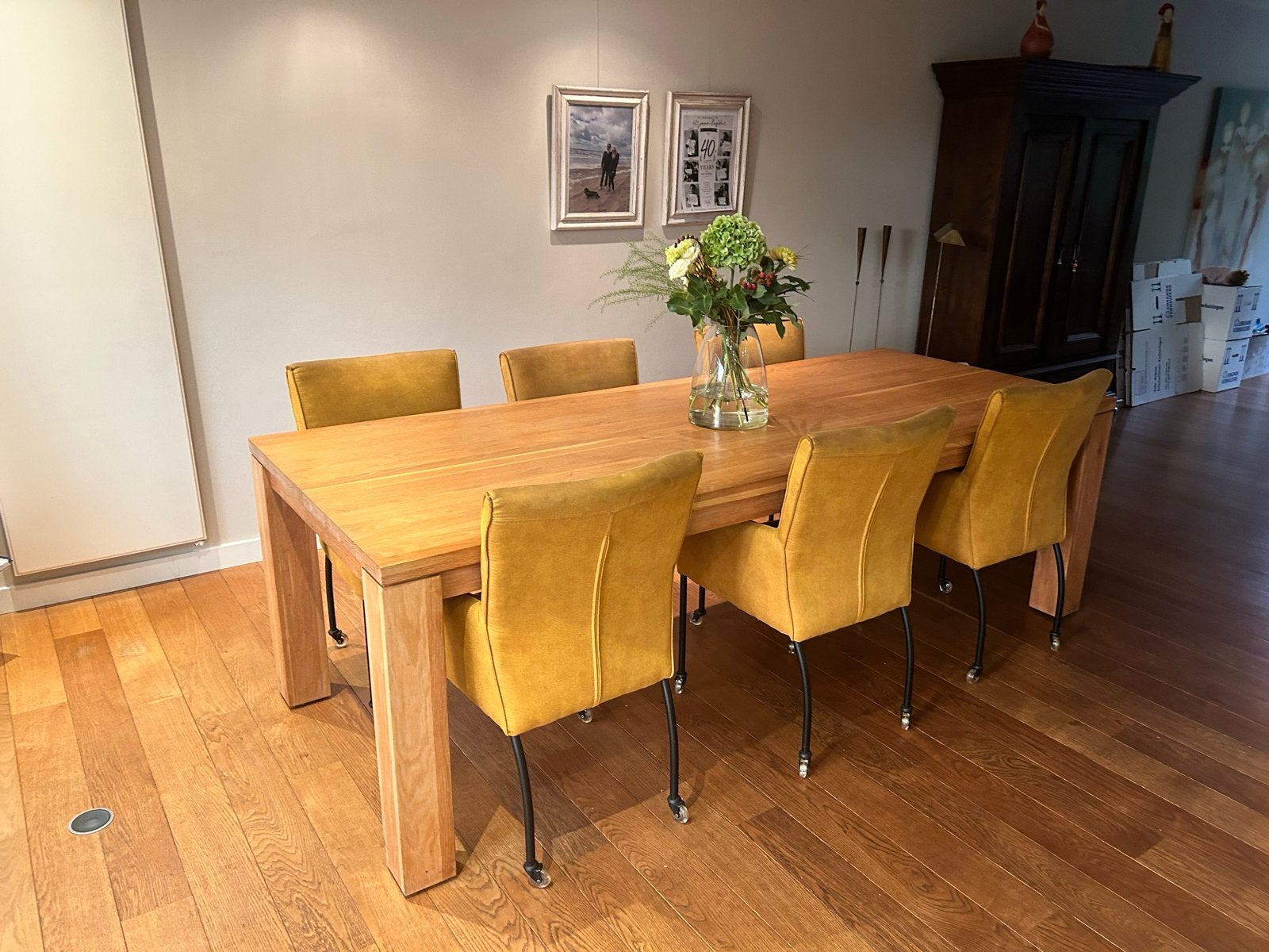 Massief Eiken houten eettafel met 6 stoelen l 240 x 100 cm, Huis en Inrichting, Ophalen, Eikenhout, 50 tot 100 cm, Zo goed als nieuw