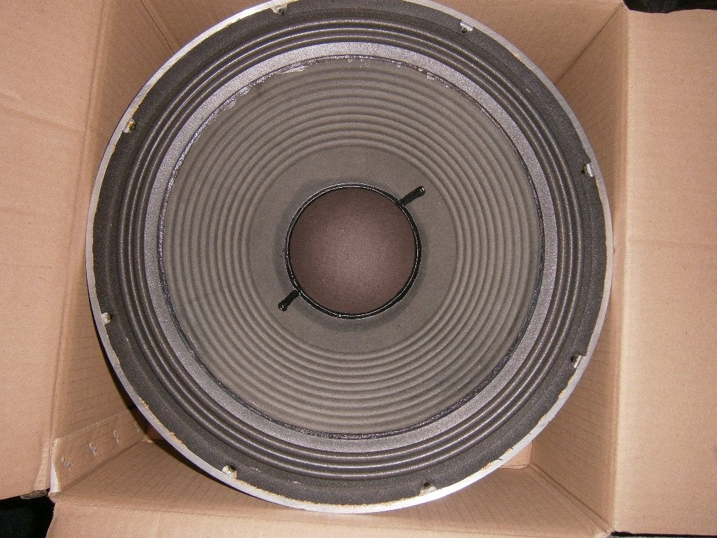 DAS model G-30, 15" LF Speaker 800 Watt PRG (Double Spider), Audio, Tv en Foto, Luidsprekers, Gebruikt, Subwoofer, Ophalen, 150 watt of meer