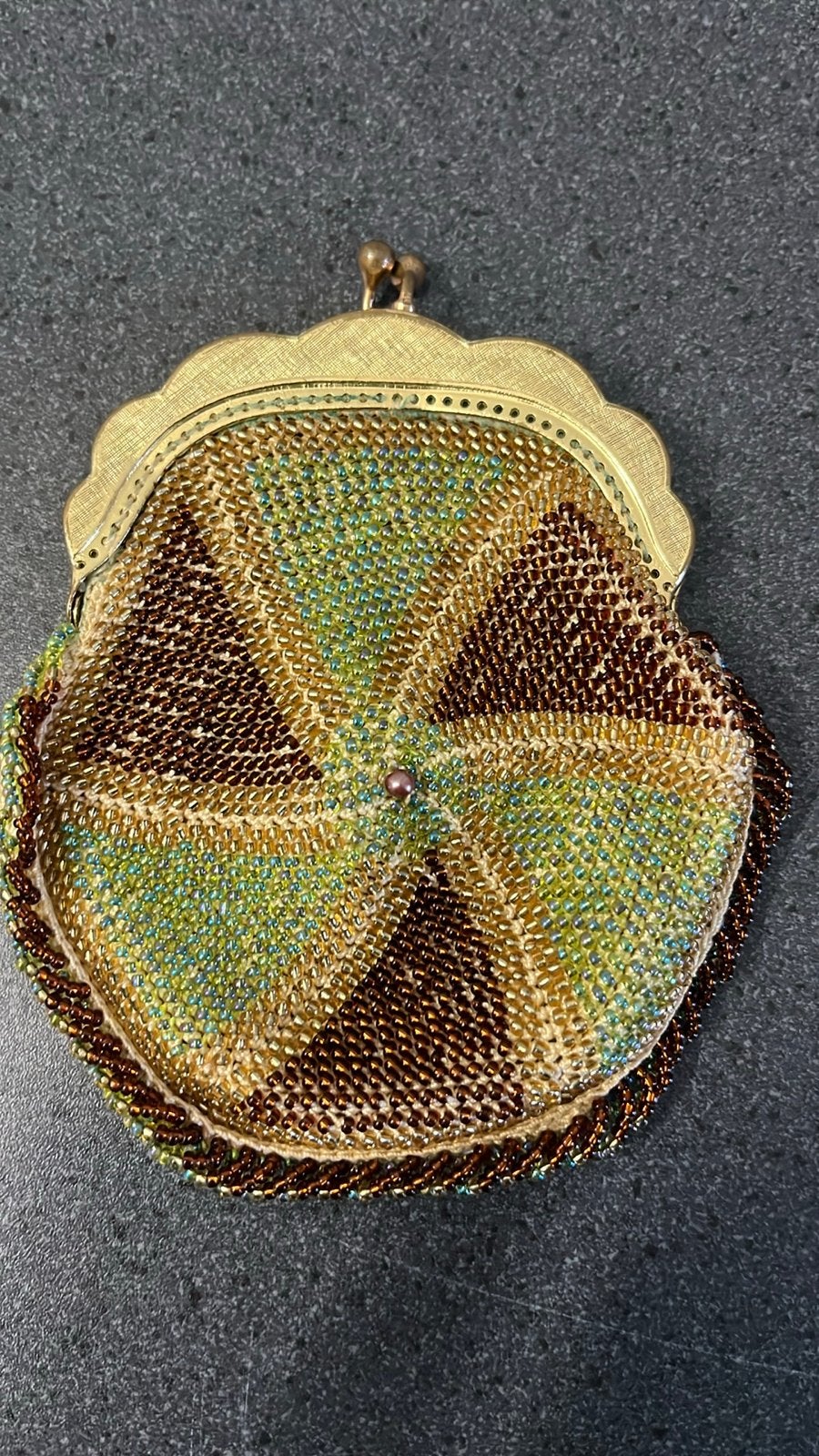 Antieke kralen portemonnee met gouden sluiting, Ophalen of Verzenden