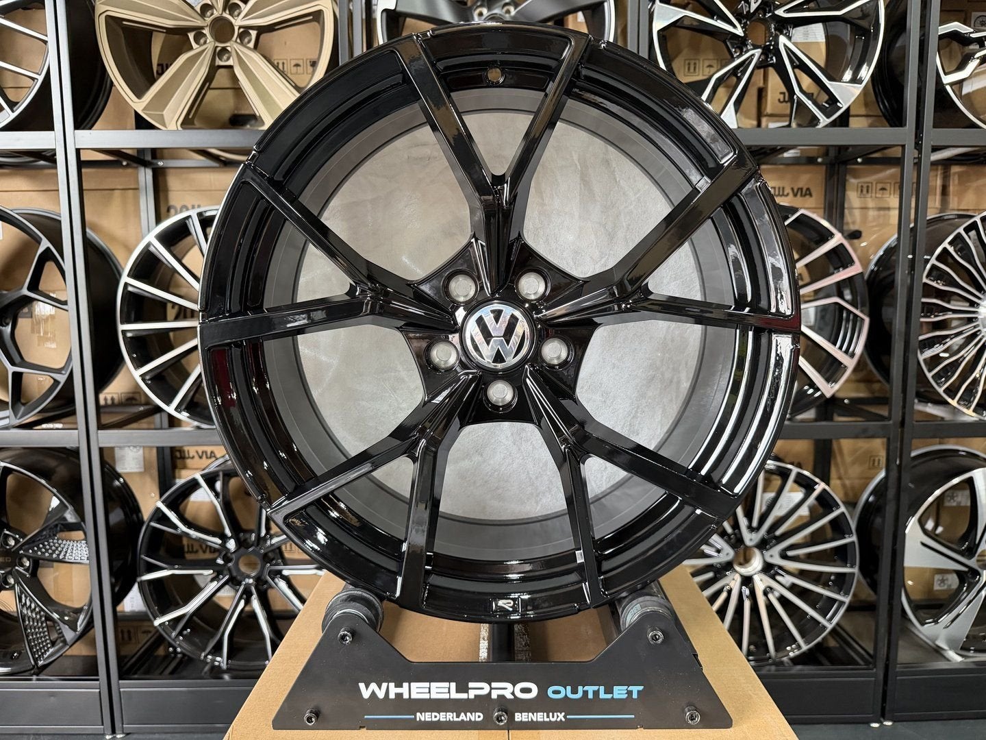 19'' ESTORIL R look velgen 5X112 Golf 7 8 8.5 T-ROC R-LOGO, Ophalen of Verzenden, Nieuw, 19 inch, Velg(en)