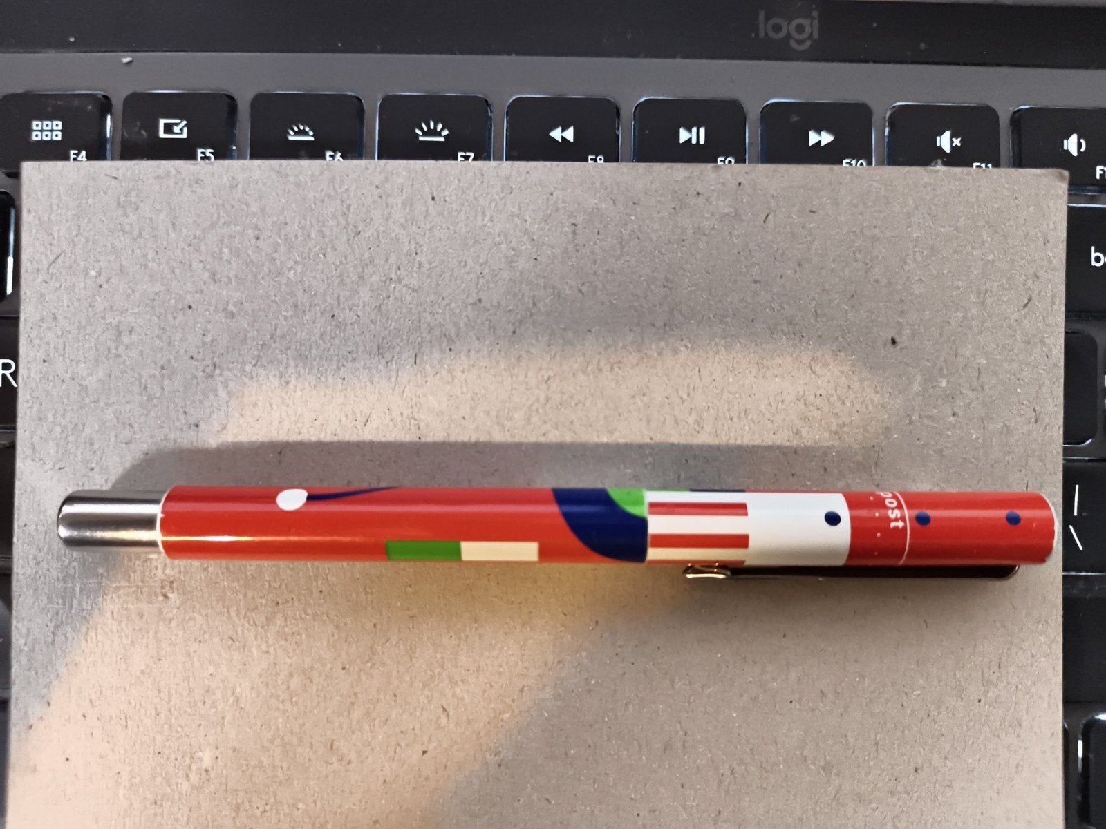 Vintage PTT Post Balpen - Rood met logo, Verzamelen, Ophalen, Gebruikt, Balpen, Parker
