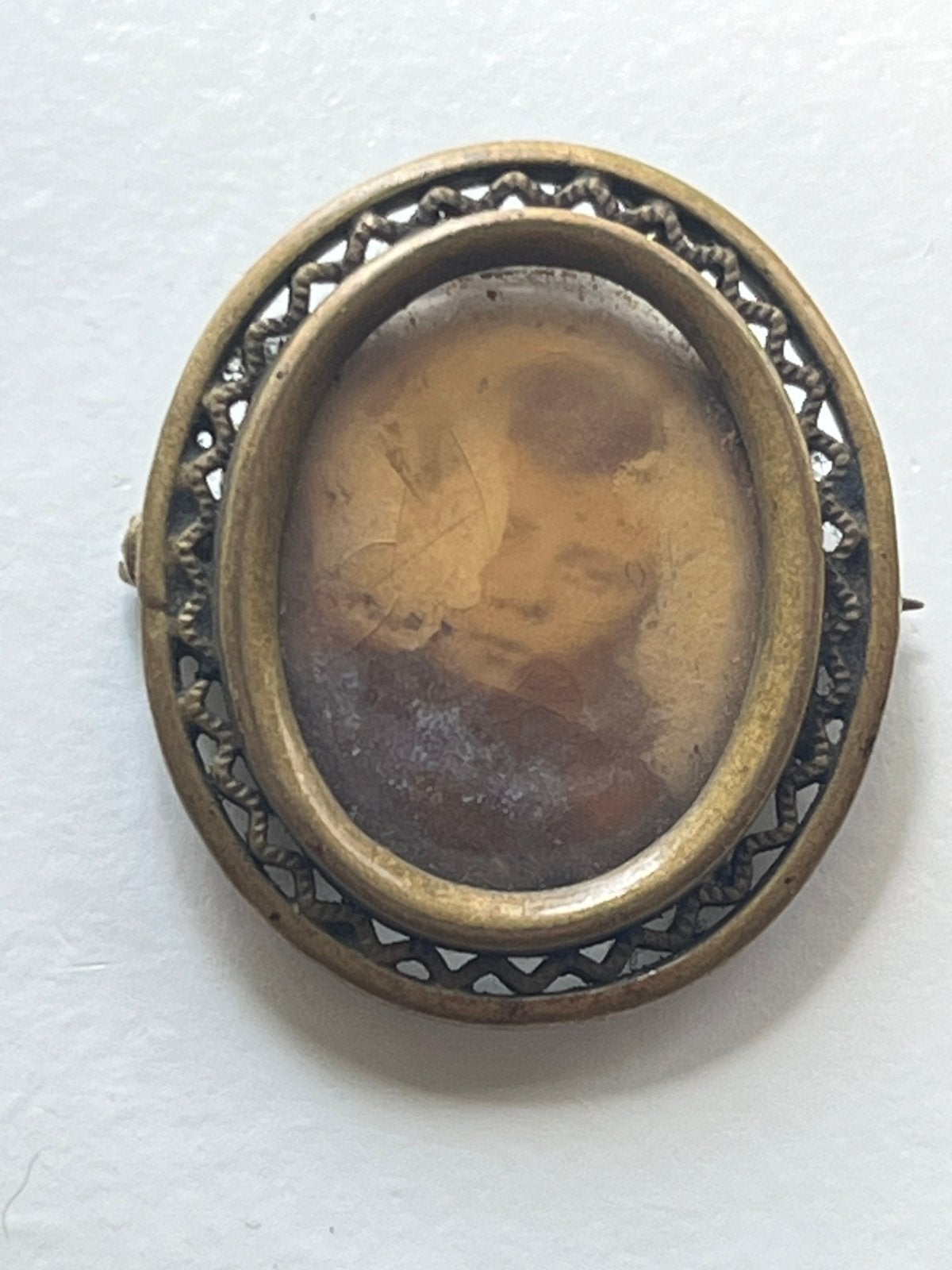 Antieke foto broche, Ophalen of Verzenden, Overige materialen, Broche