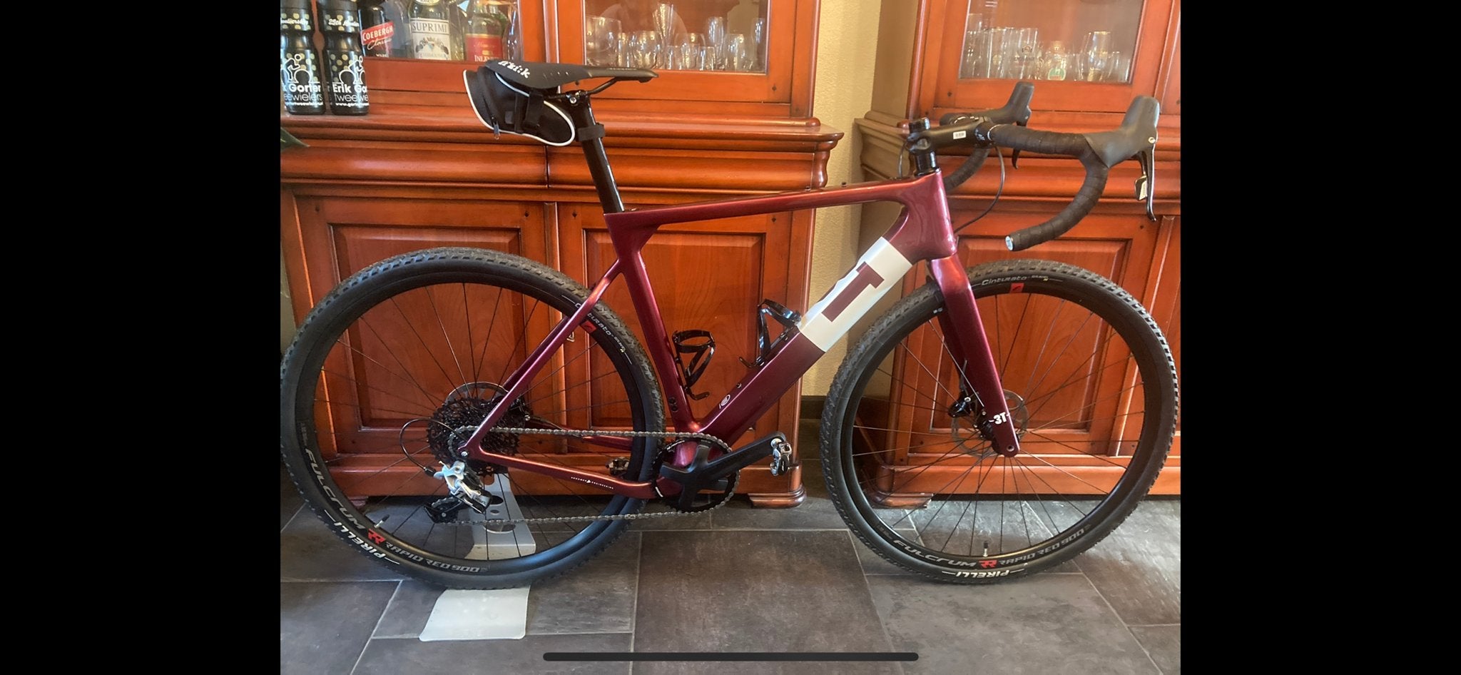 Prachtige rode gravelbike - Zo goed als nieuw, Fietsen en Brommers, Overige merken, 28 inch, 10 tot 15 versnellingen, Heren