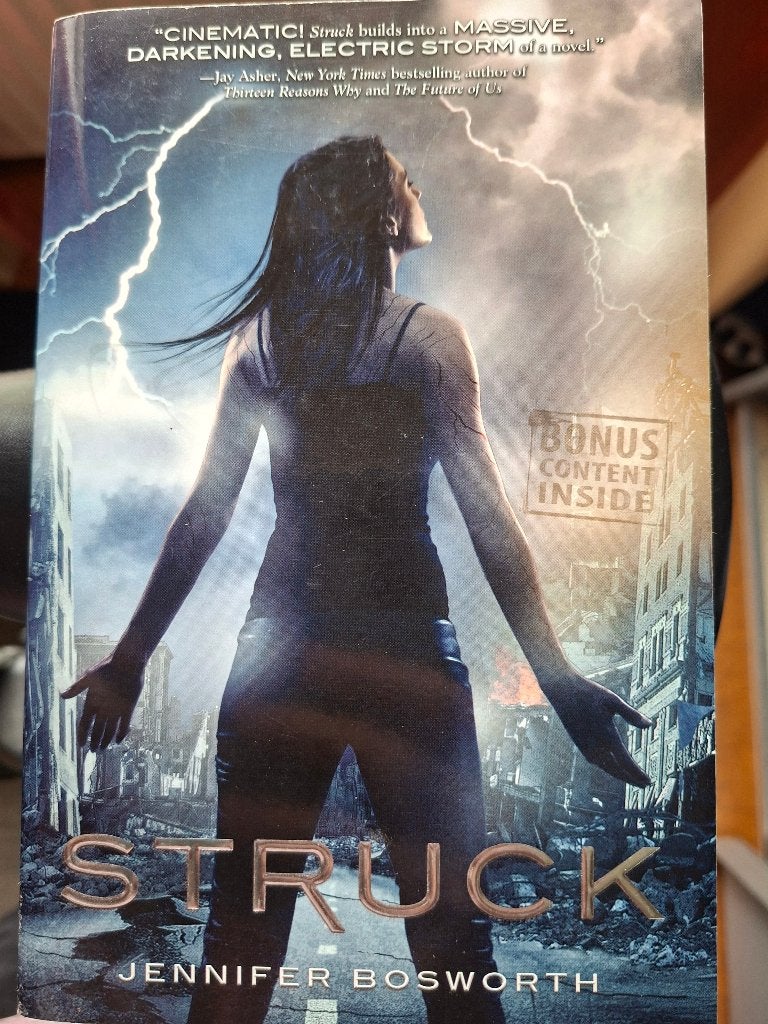 Struck by Fantasy Writer Jennifer Bosworth, Ophalen, Zo goed als nieuw, Jennifer Bosworth, Fictie