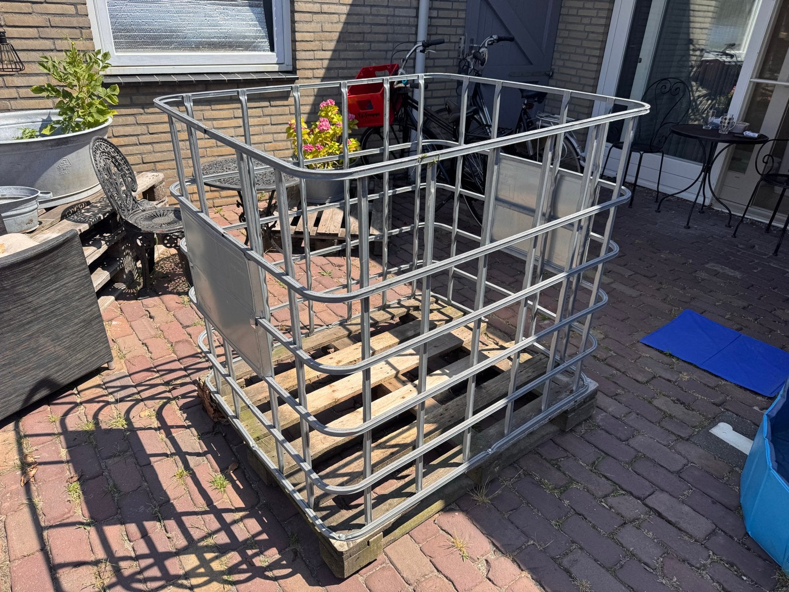 Metalen frame met houten pallet - IBC kooi, Ophalen, Gebruikt, 100 cm of meer, Vierkant