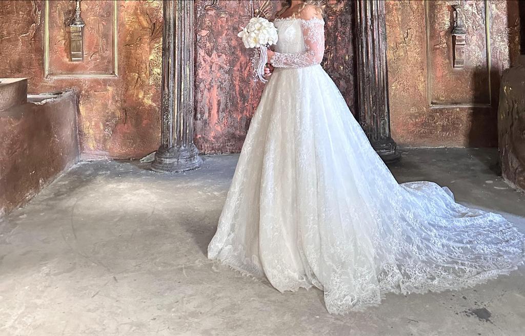 Elegante prachtige trouwjurk Model 2025!!, Ophalen of Verzenden, Zo goed als nieuw, Wit, Trouwjurk
