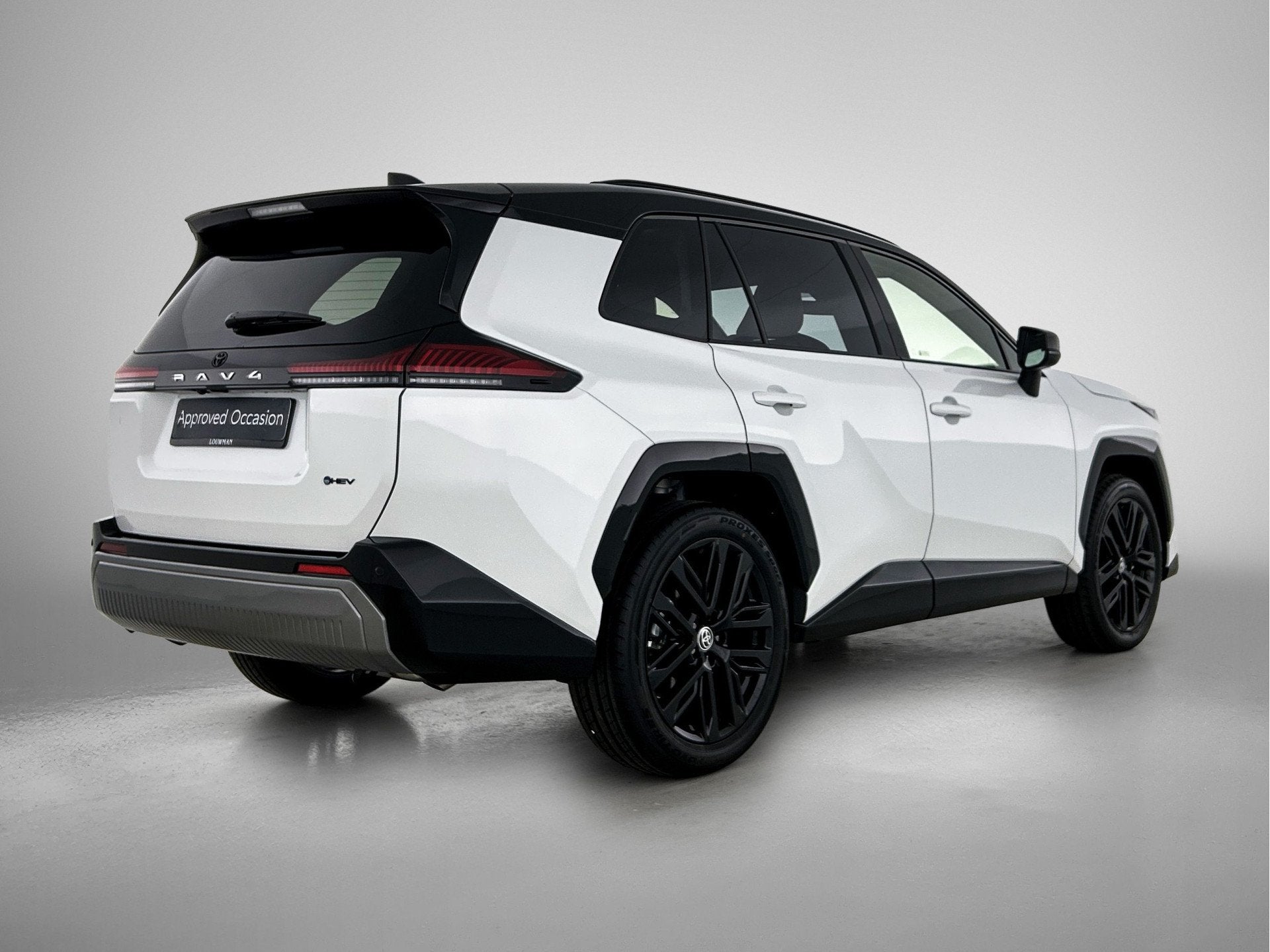 Toyota RAV4 2.5 Hybrid 185 First Edition Limited | Nieuw Mod, Auto's, 12 maanden, Gebruikt, Zwart, 4 cilinders