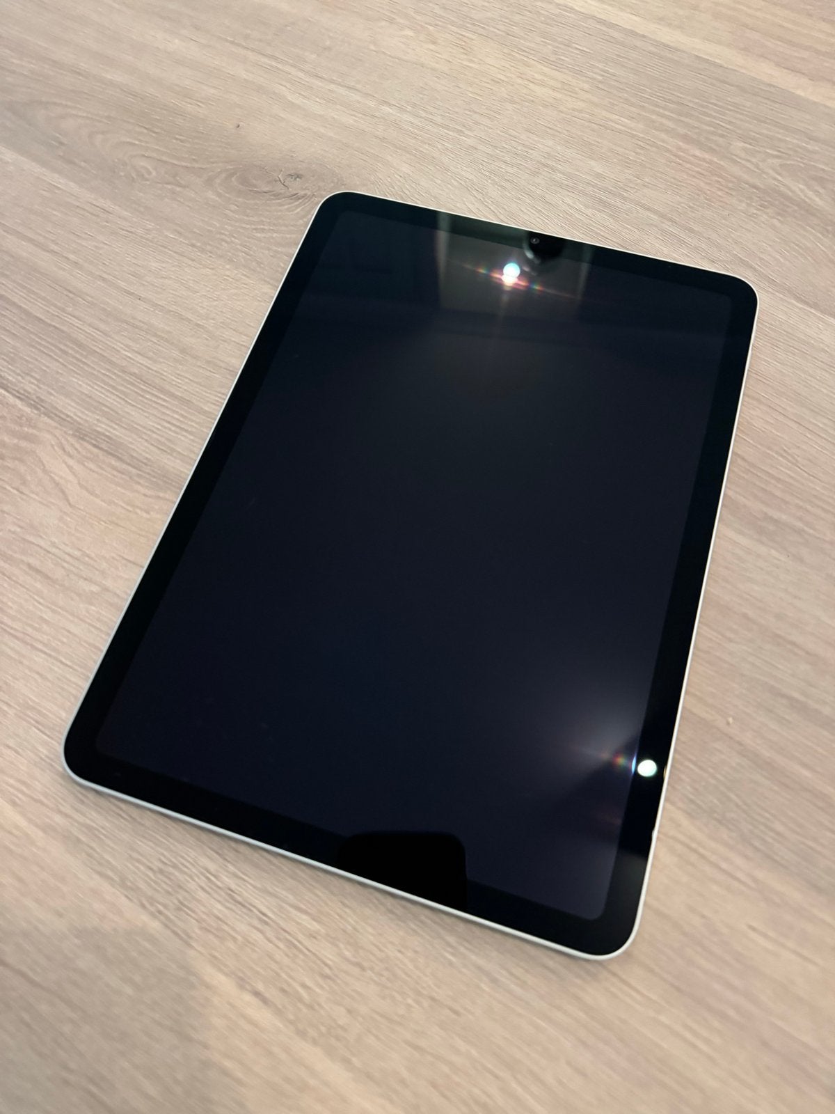 Foto 3 van Apple iPad Air 5 (2022) 64GB Wi-Fi - in nieuwstaat