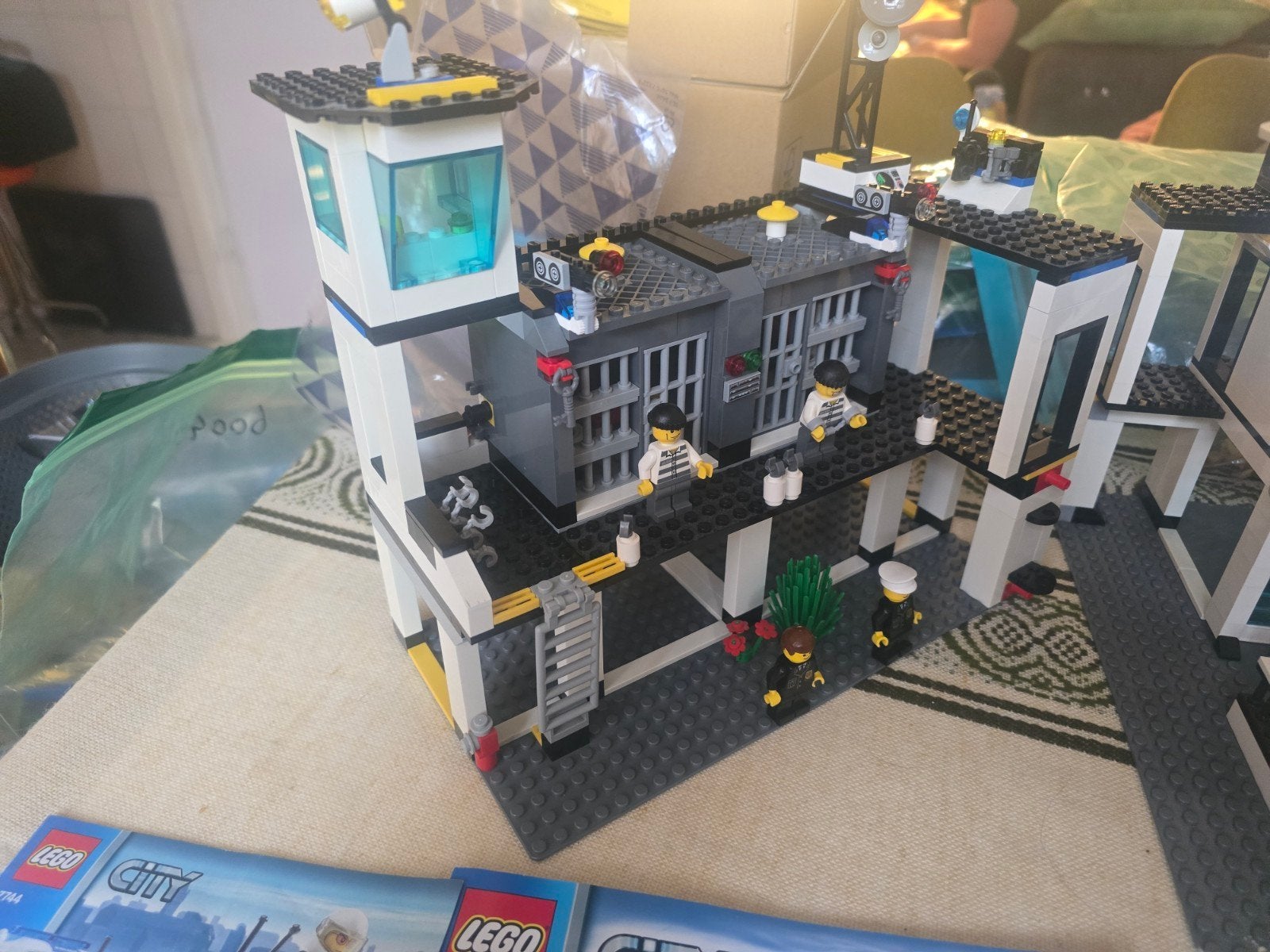 Lego City Politiebureau 7744, Kinderen en Baby's, Lego, Ophalen of Verzenden, Complete set, Inclusief instructies
