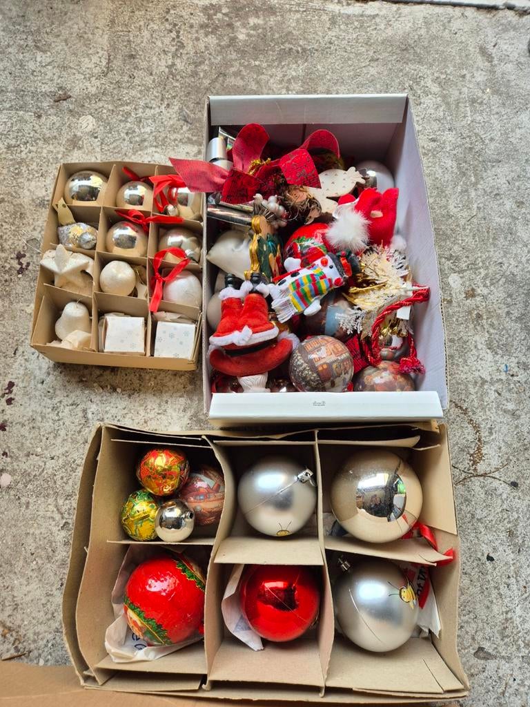 Doos met diverse kerstspullen, Diversen, Kerst, Ophalen, Gebruikt