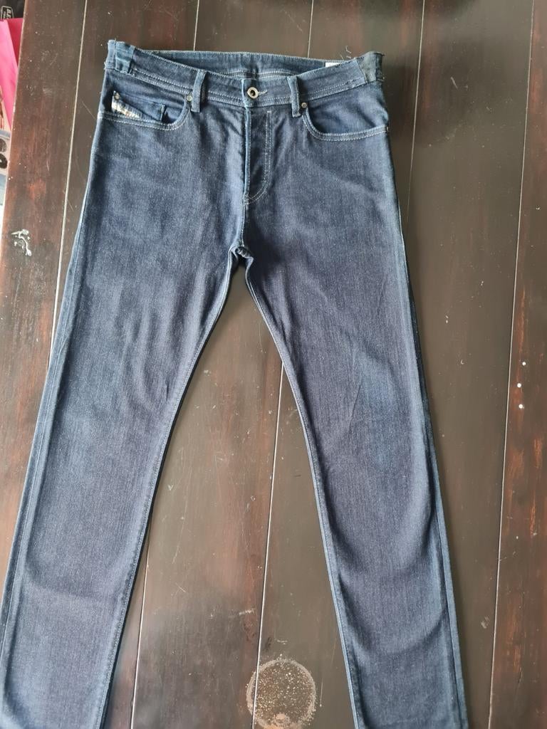 ZGAN CLASSIC DIESEL BUSTER SLIM TAPERED STRETCH JEANS 31/34!, Kleding | Heren, Spijkerbroeken en Jeans, Ophalen of Verzenden, Zo goed als nieuw