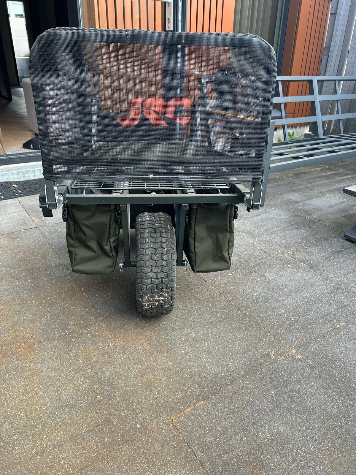 JRC Extreme Barrow met tassen - Viskar, Ophalen, Gebruikt, Overige typen