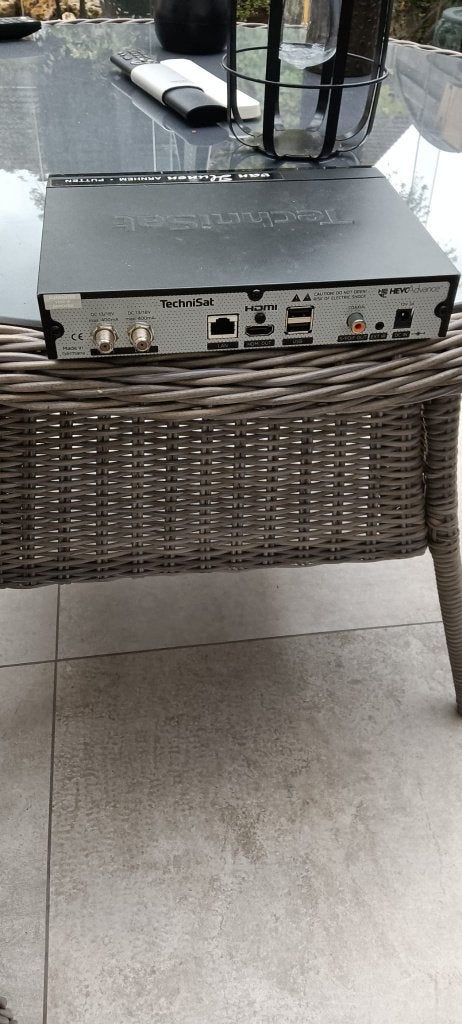 schotelantenne met ontvanger, Ophalen, Gebruikt, (Schotel)antenne-accessoires, Overige merken