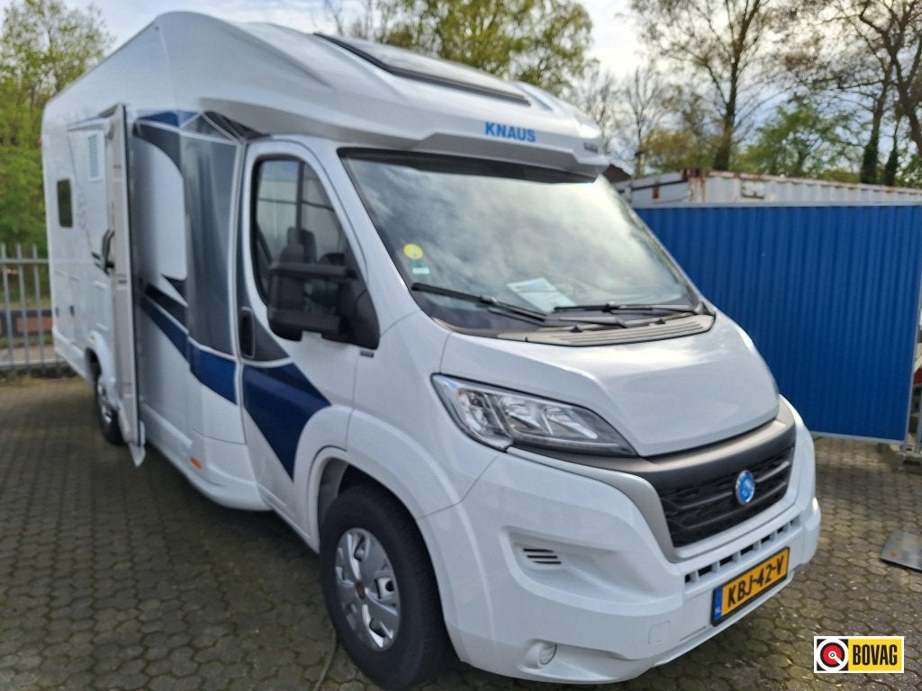 Knaus Live Wave 650 MF NIEUW 180PK-AUTOMAAT-694CM, Automaat, Ringverwarming, Fiat, Koelkast