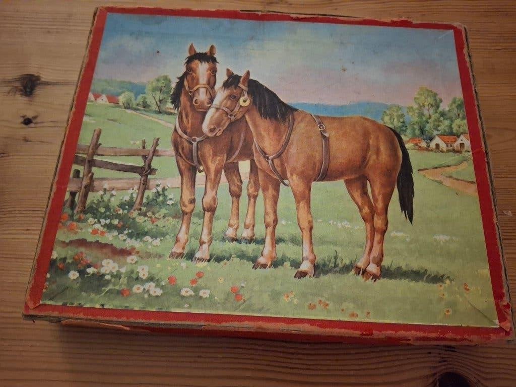 Antieke puzzel van 2 paarden., Ophalen of Verzenden, 500 t/m 1500 stukjes, Gebruikt