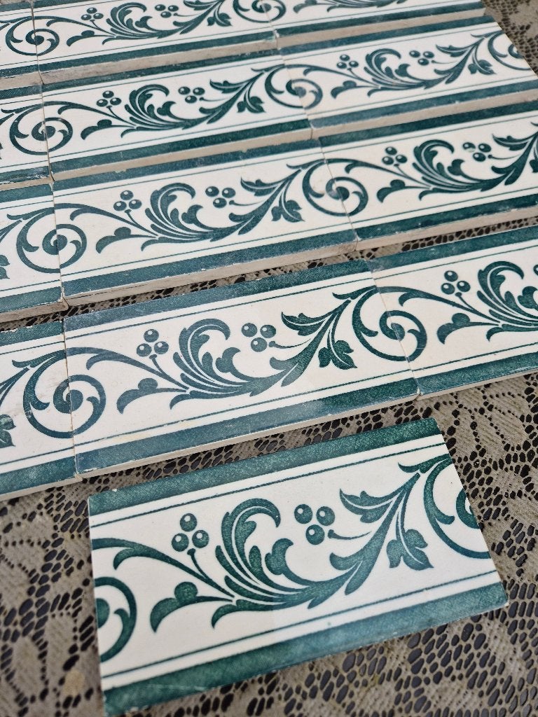 39 Art nouveau randtegels sierlijk decor Boch Freres, Antiek en Kunst, Ophalen