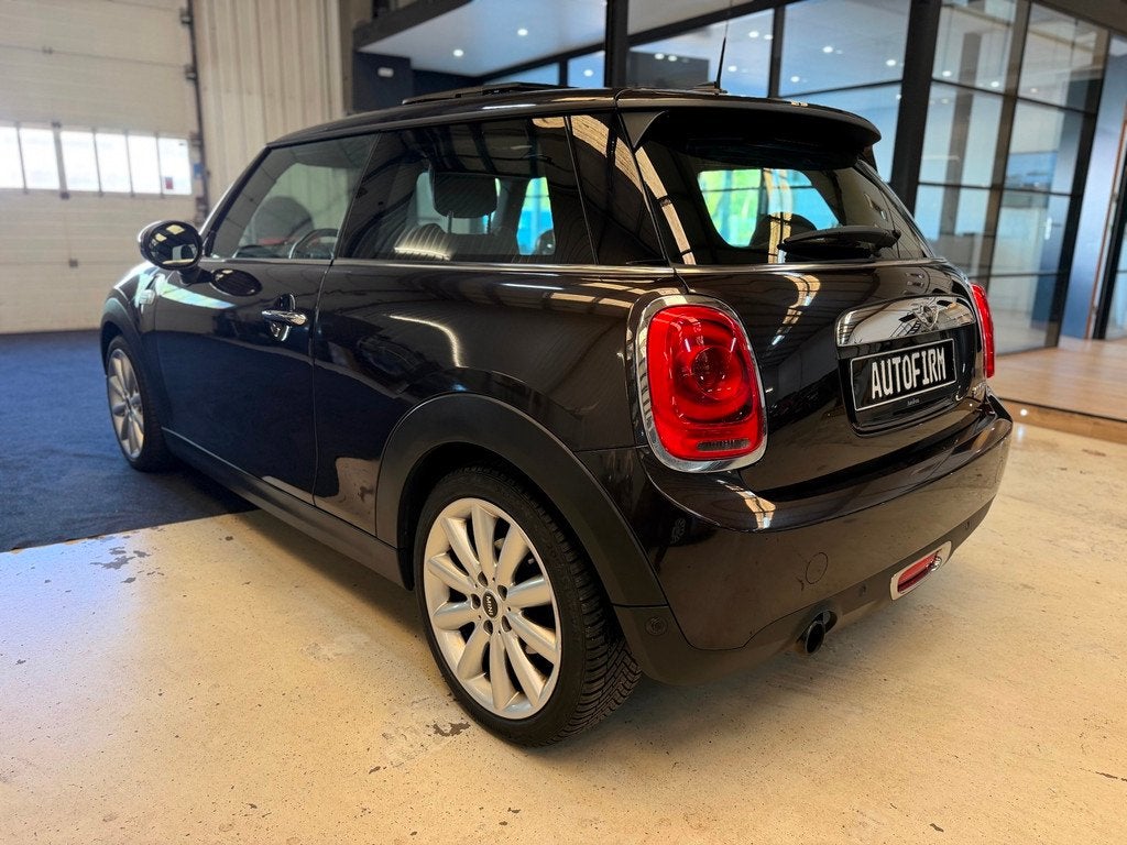 Mini Mini 1.5 Cooper Business Automaat Garantie mogelijk Pan, 136 pk, Gebruikt, Bruin, 4 stoelen