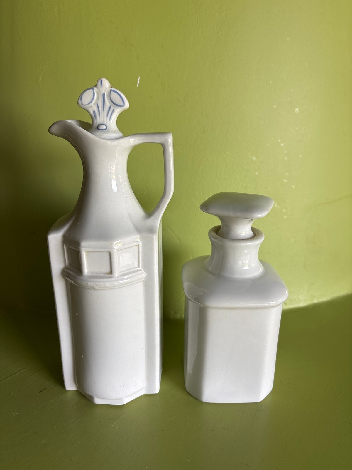 Vintage Azijn en Olie Set - Wit Porselein met Blauw Decor, Antiek en Kunst, Ophalen of Verzenden