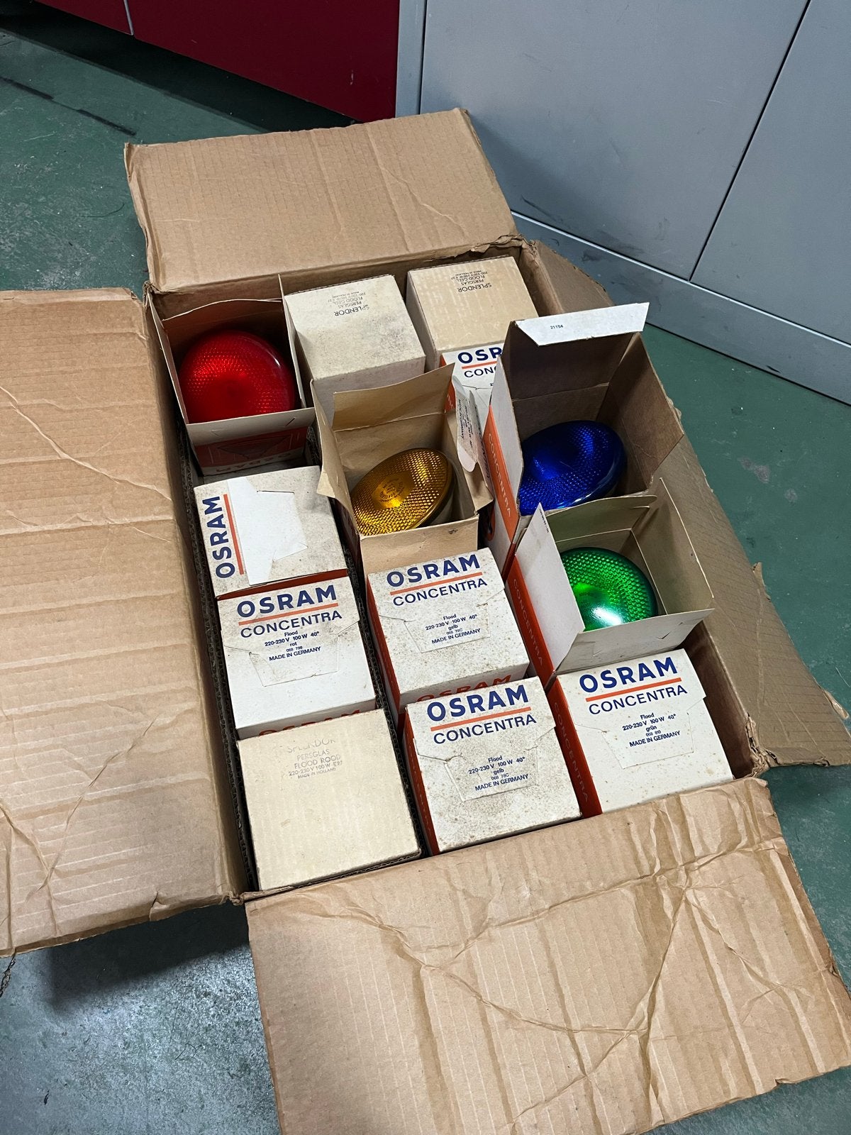 Osram Concentra PAR E27 Gekleurde Lampen (15 stuks), Huis en Inrichting, Meerkleurig, 60 watt of meer, Nieuw, Gloeilamp