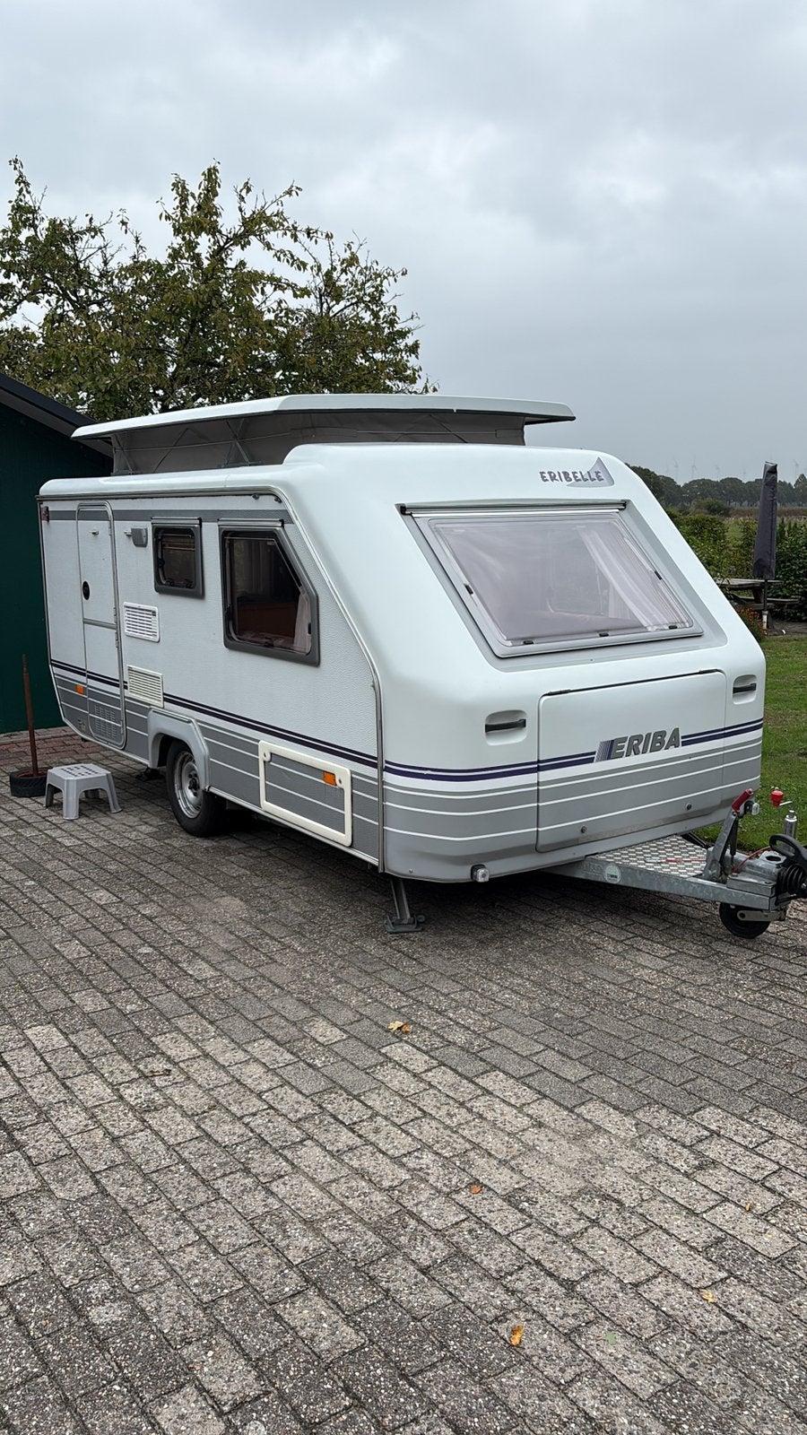 Eriba Eribelle 430, Omvormbare zithoek, Treinzit, Particulier, 4 tot 5 meter