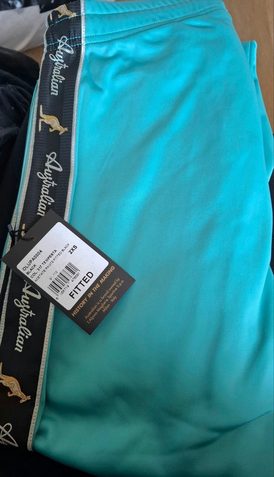 Australian slim fit met zwarte bies (green storm) 2XS, Australian, Ophalen of Verzenden, Nieuw, Lang